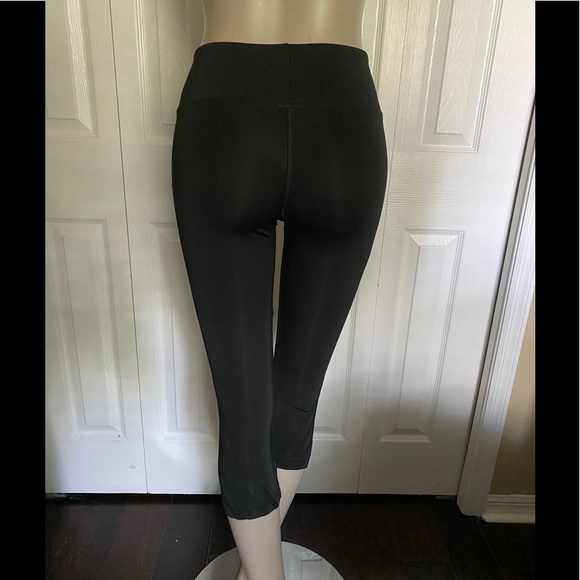 Adidas cropped Tight leggings size S - Picture 4 of 15